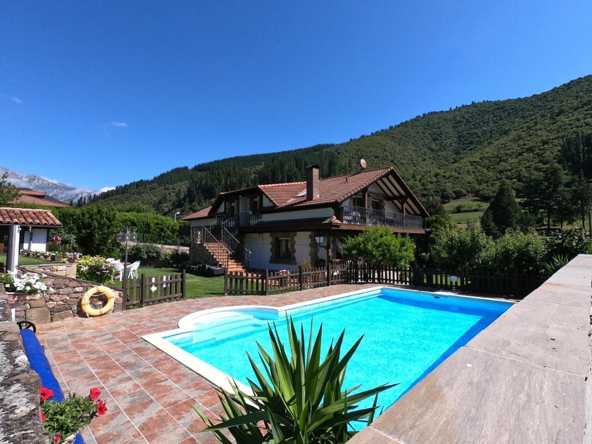 Apartamentos Rurales Valverde ポテス エクステリア 写真