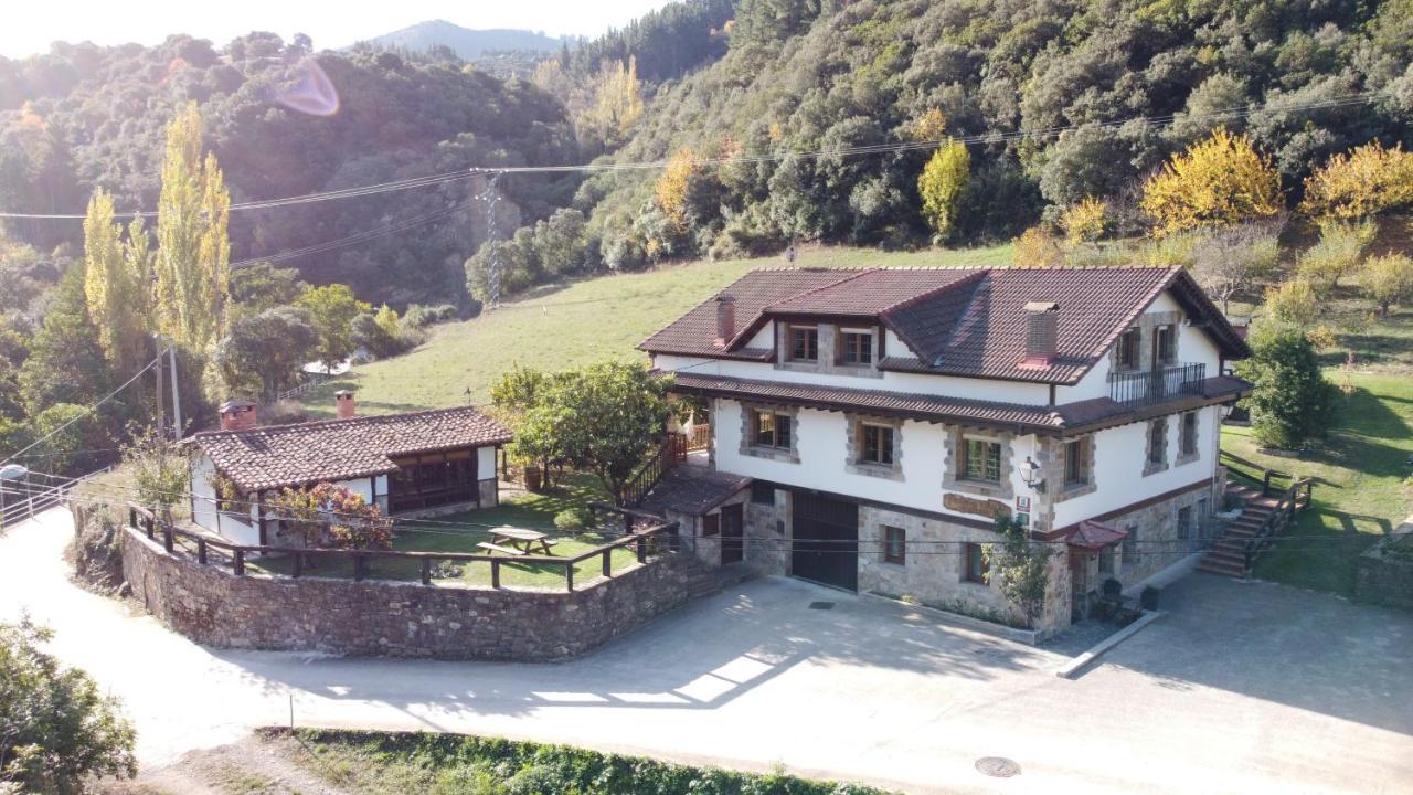Apartamentos Rurales Valverde ポテス エクステリア 写真