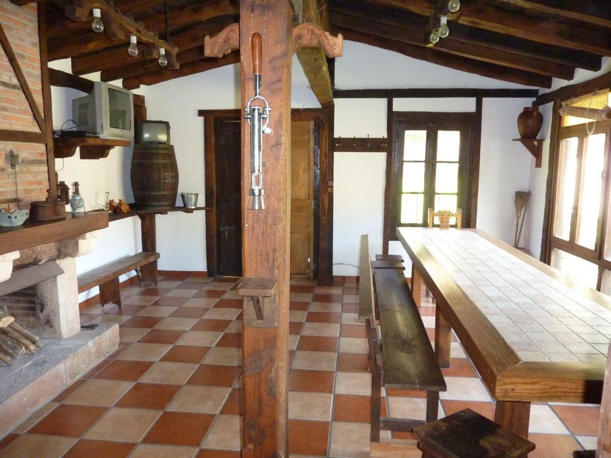 Apartamentos Rurales Valverde ポテス エクステリア 写真